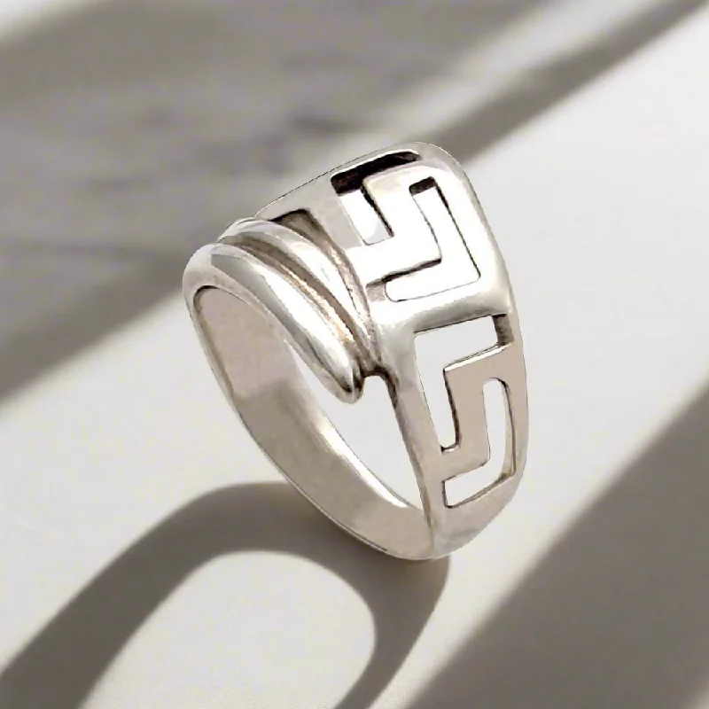 women modern wedding rings -Greek Key Meander Ring in Sterling silver (DT-64)