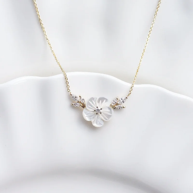 women pearl necklaces -Flower Necklace - Mother of pearls and diamonds necklace Luna Blossom Necklace ♥