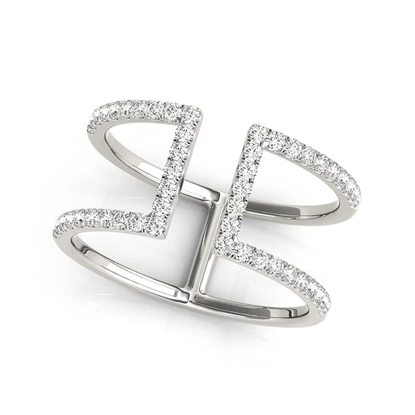 women chic rings -14kt White Gold Squared Open Concept Diamond Ring (1/4 ctw)